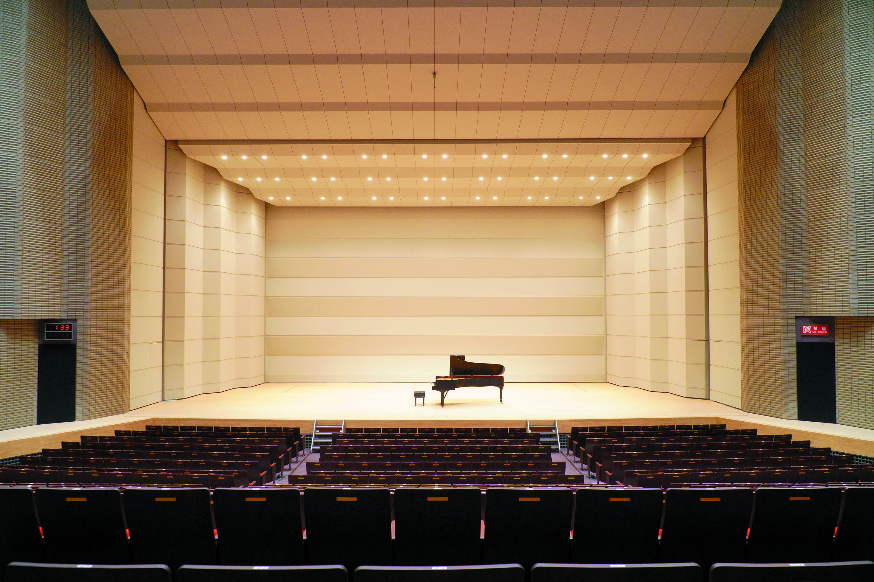 八尾市文化会館プリズムホール | 施設検索 | 大阪でのMICE開催は大阪