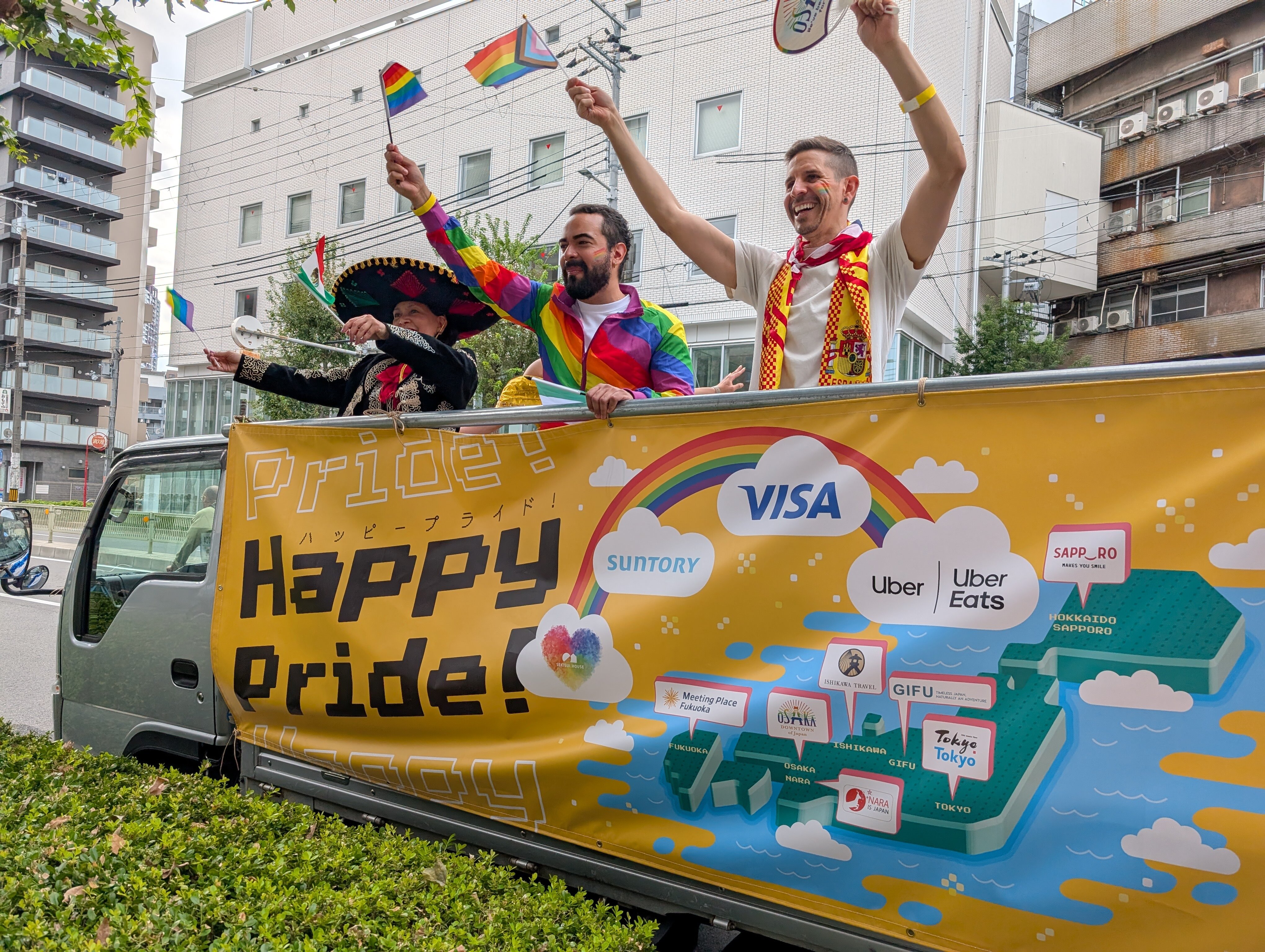 kansai rainbow parade float 1