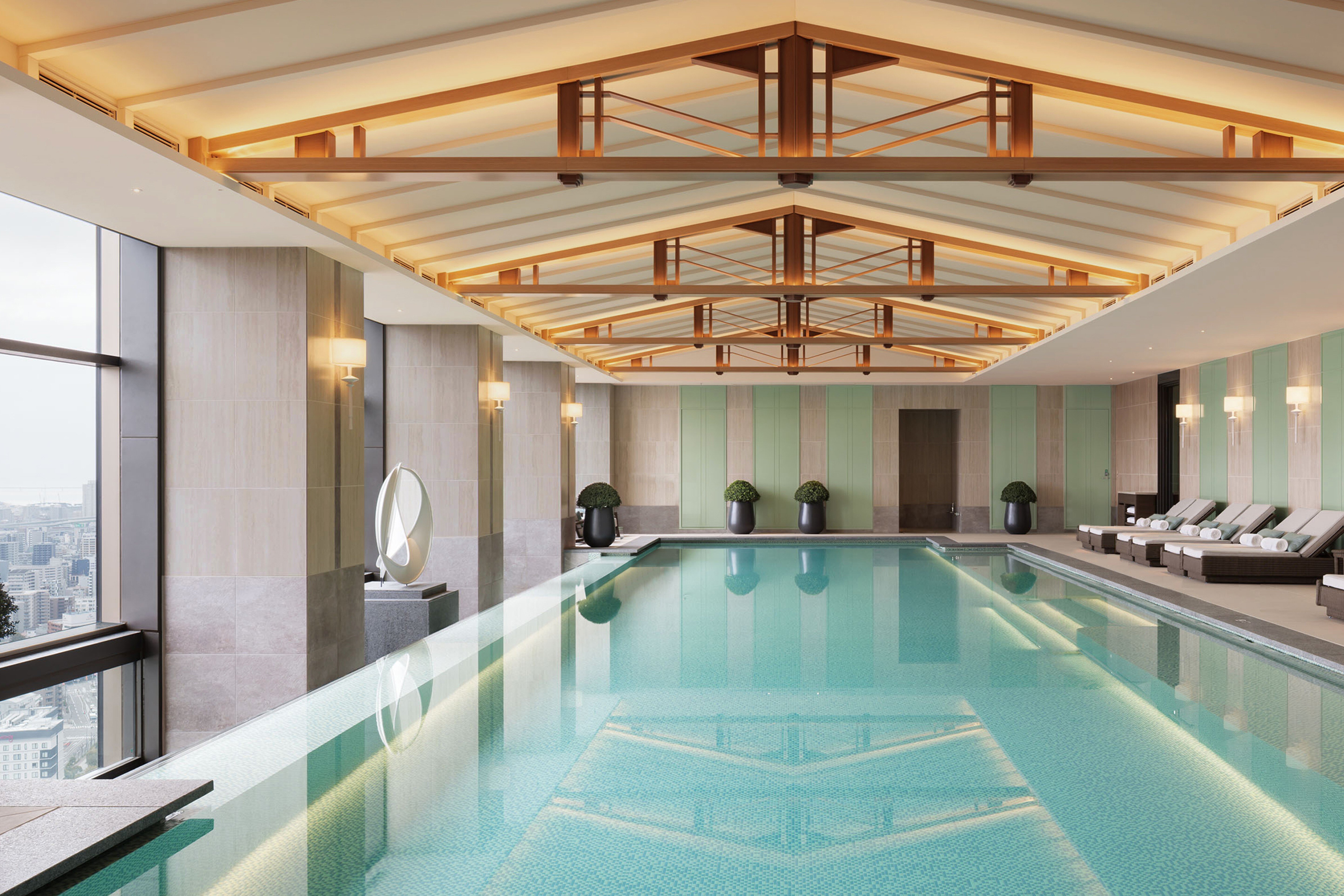 Pool.jpg